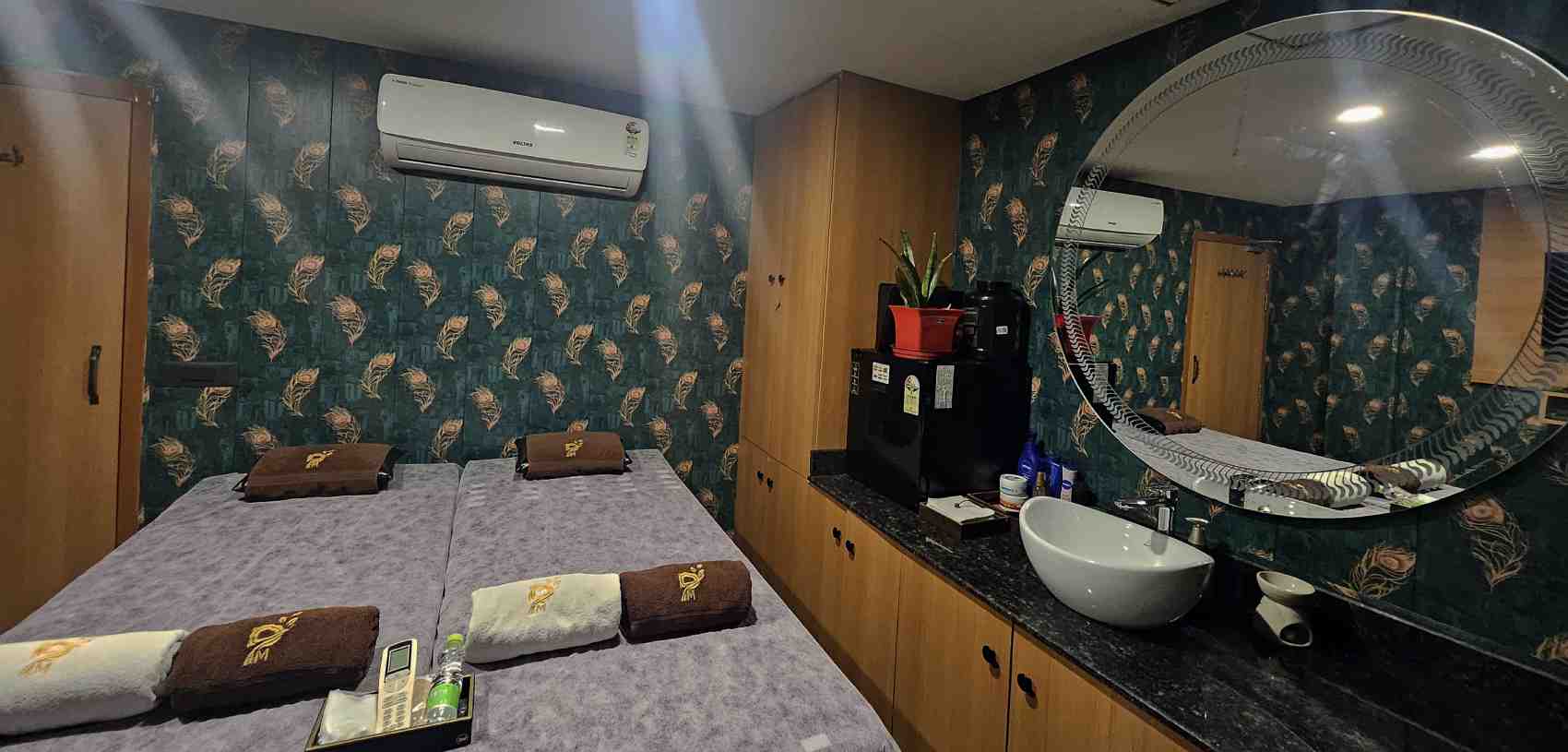 Pyrites Spa Delhi